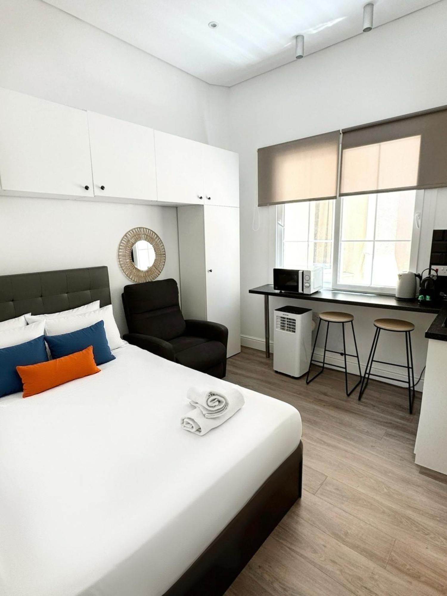 Stylish City Centre Studio - Grand Central House Gibraltar Exterior photo